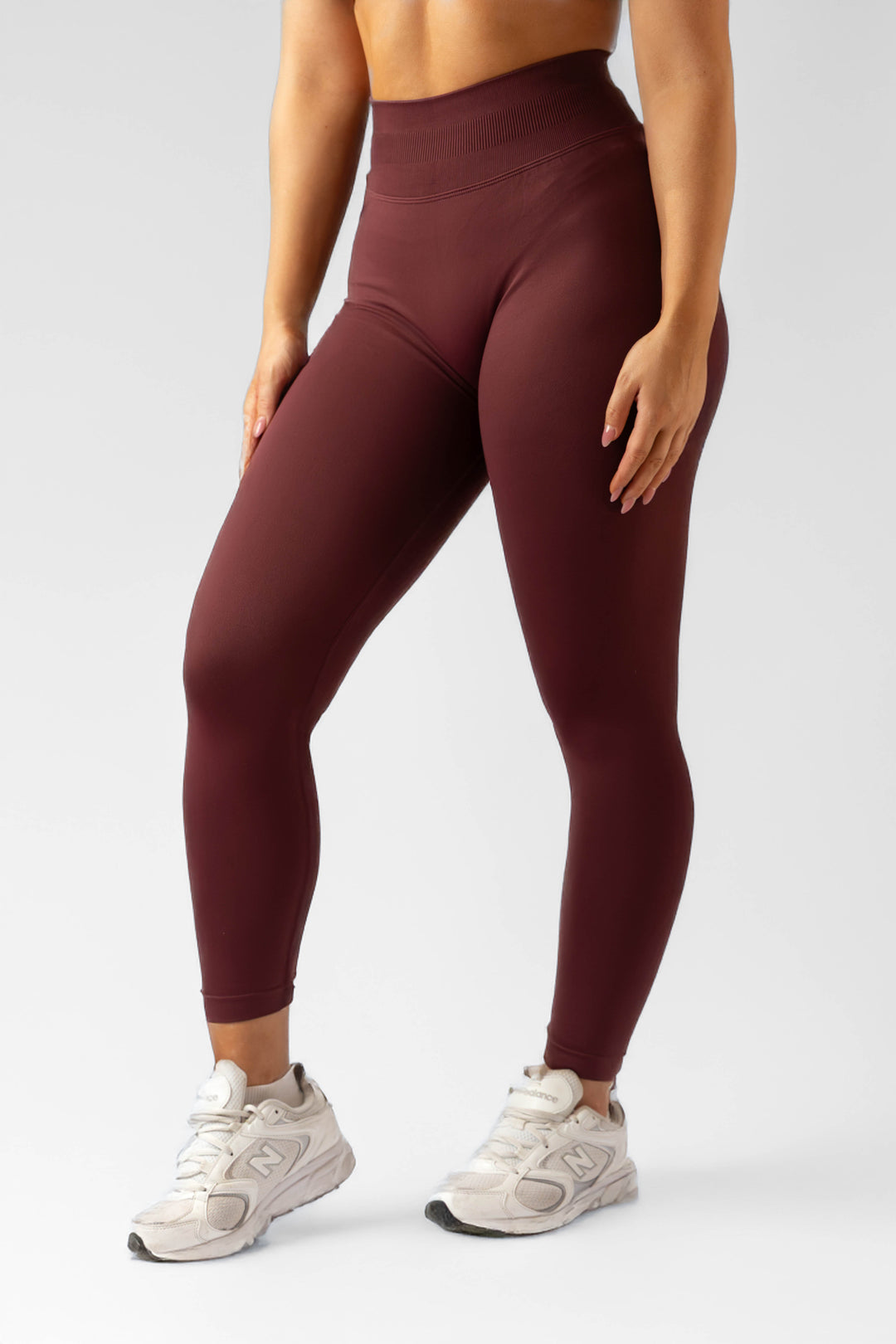 Movin Sculpt Seamless Tights – Deep Merlot